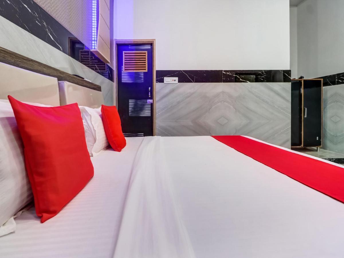 Oyo Flagship 83121 Hotel Rose Vip Сахаранпур Экстерьер фото