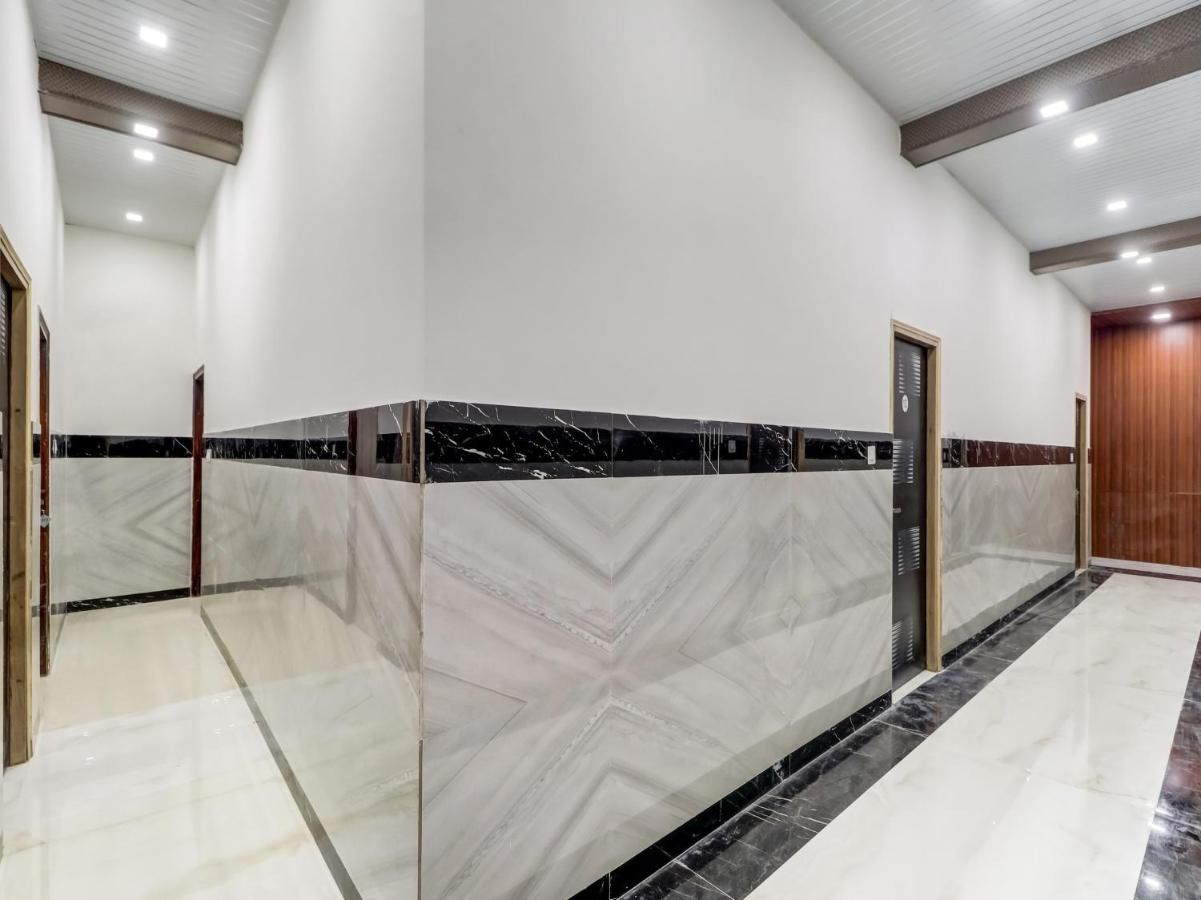 Oyo Flagship 83121 Hotel Rose Vip Сахаранпур Экстерьер фото